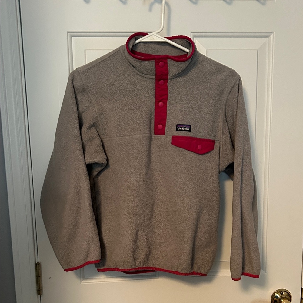 Patagonia Gray Pullover with Red Details